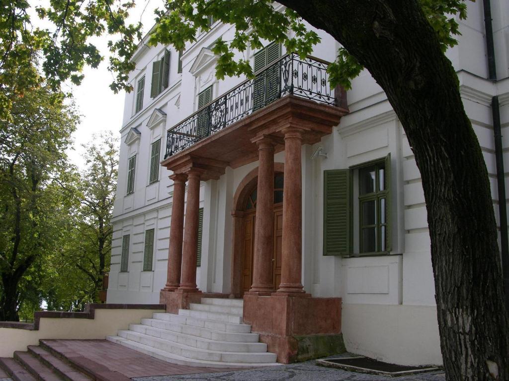 Horvath Villa Apartman Balatonfured Exterior photo
